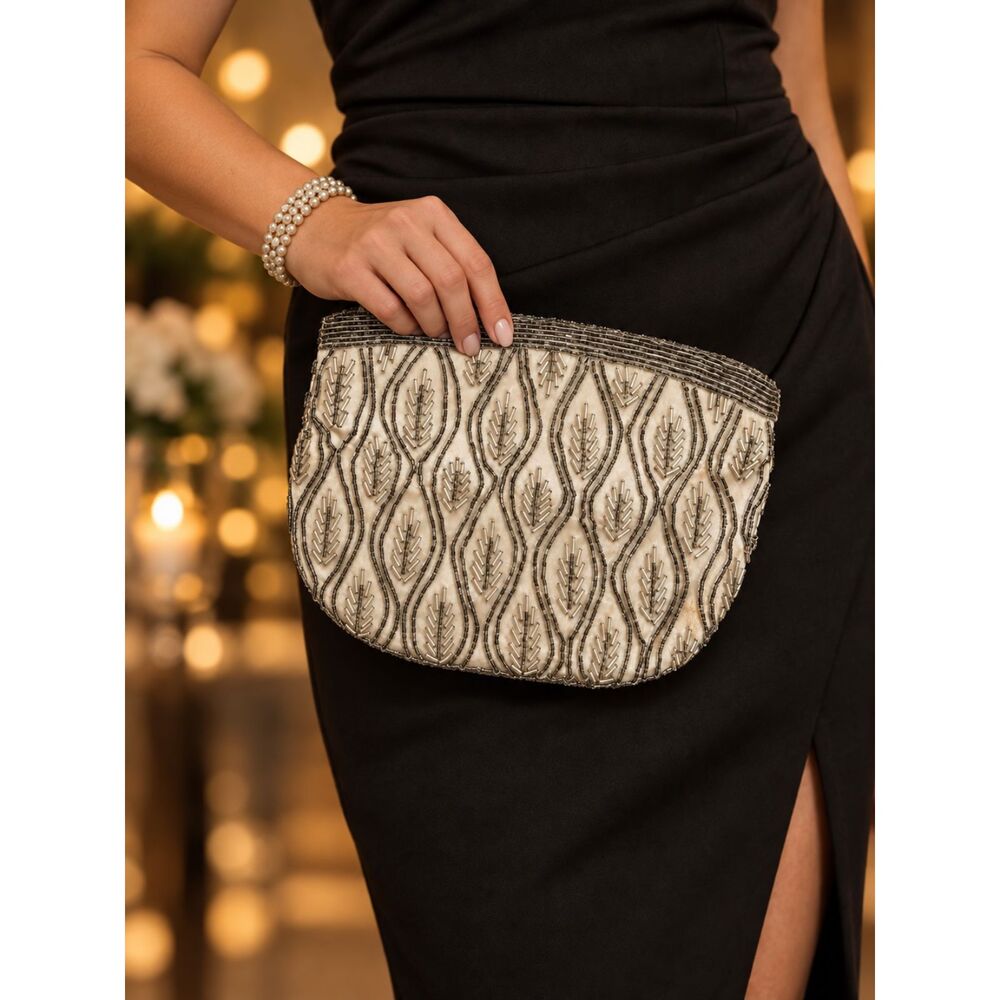 Vintage Beaded Clutch in Silver and White
